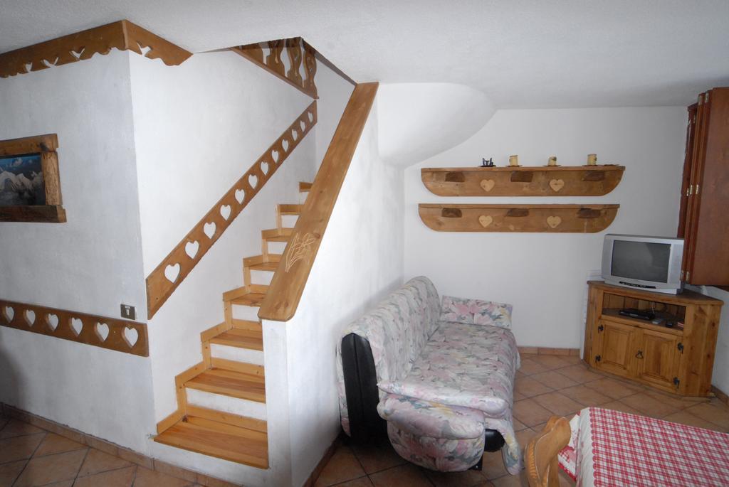 La Coquille Apartment Breuil-Cervinia Buitenkant foto